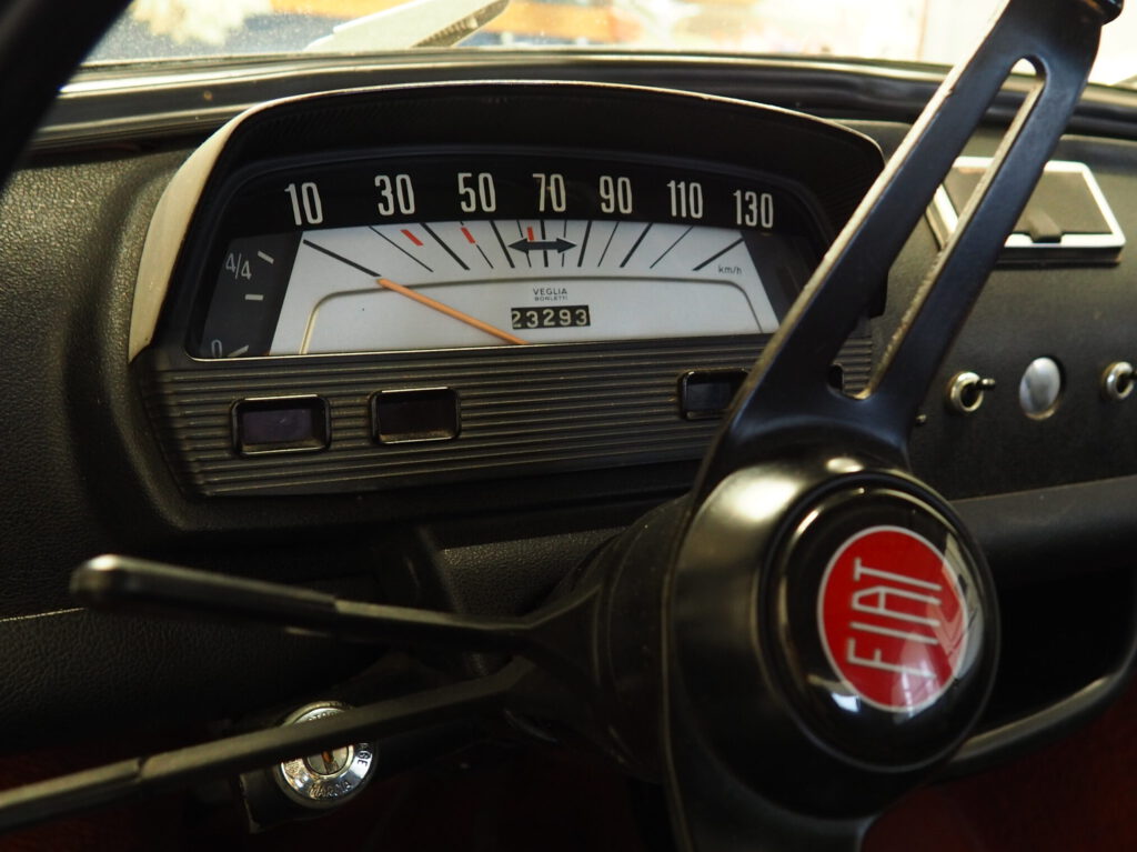 Fiat 500 oldtimer dashboard